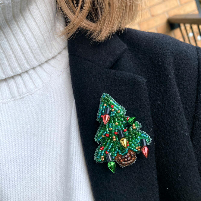 The Christmas tree brooch