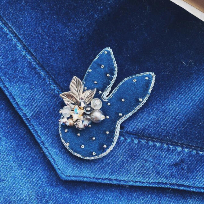 Handmade beaded brooch 11