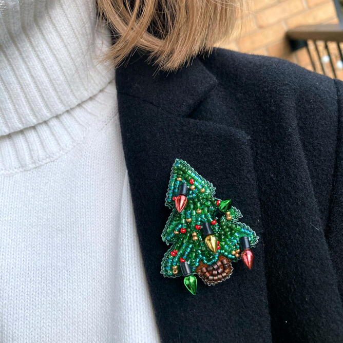 Handmade beaded brooch 12